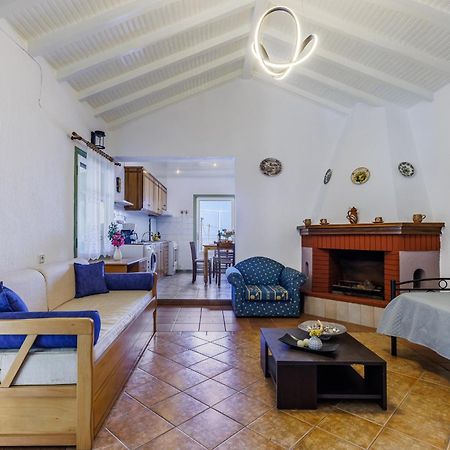 Nerissa Cottage - Skopelos Glossa Atheato المظهر الخارجي الصورة